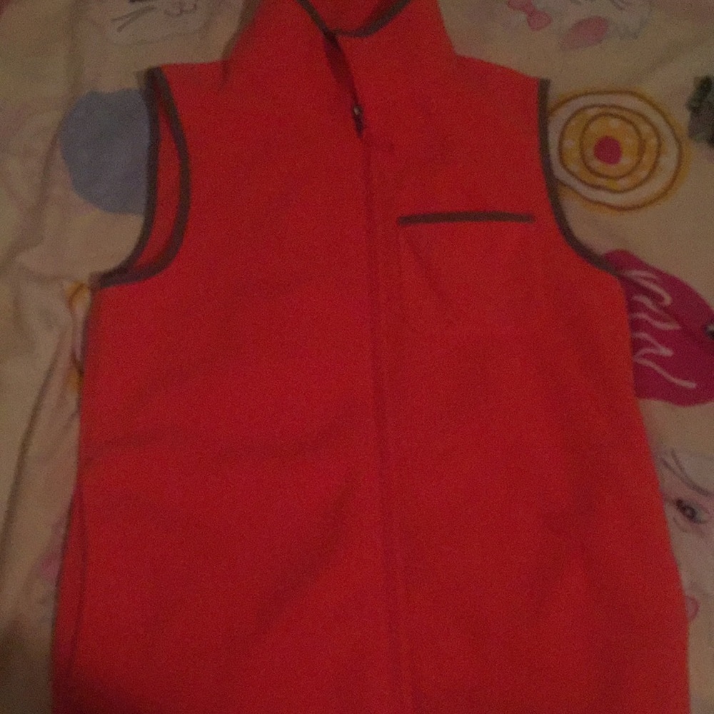 Small orange vest with green details!